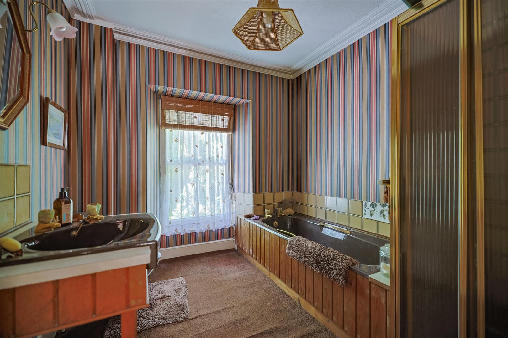 Avondale House, Llys Tawel, Ystradgynlais, Swansea, SA9 1BL